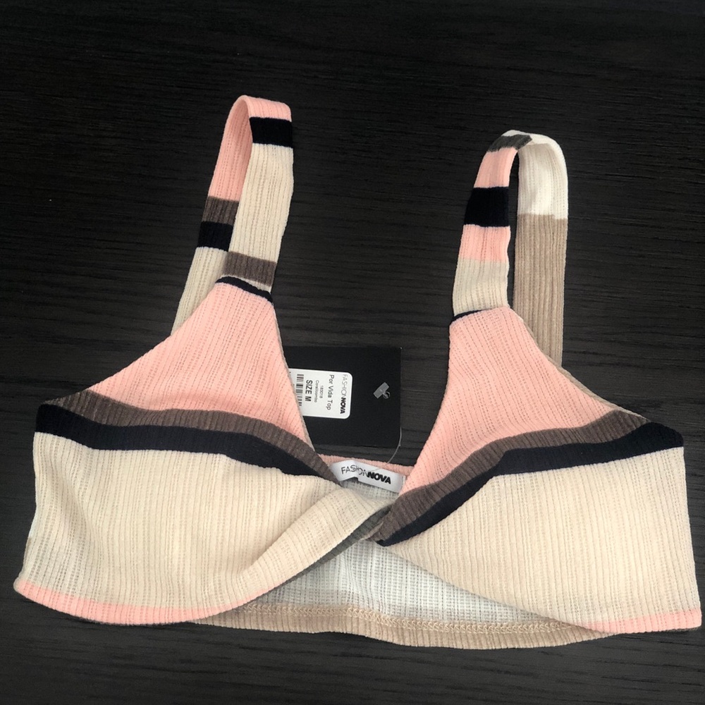 Striped crop top NWT 💕